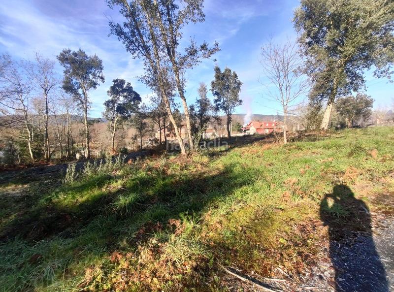 Foto f48461c3-af44-4658-8ac1-86798ba91225. Terreno residencial en urbanización ferreiriños 25 se vende finca zona ramallosa en Teo