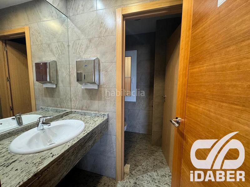 Foto 3318fd3e-455b-456f-8dad-b52043ab0e79. Alquiler nave industrial alquiler edificio para oficinas en Illescas