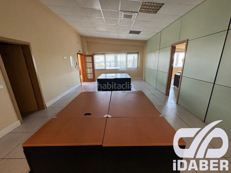 Foto 88f49efe-c445-4399-8a77-d8b323cba008. Alquiler nave industrial alquiler edificio para oficinas en Illescas