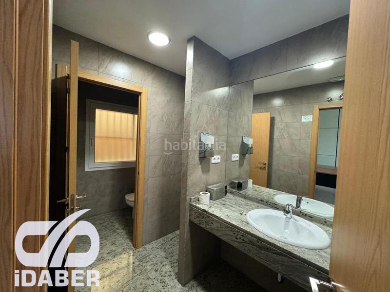 Foto c89957f2-6a17-4f20-94ed-777267fc87e6. Alquiler nave industrial alquiler edificio para oficinas en Illescas