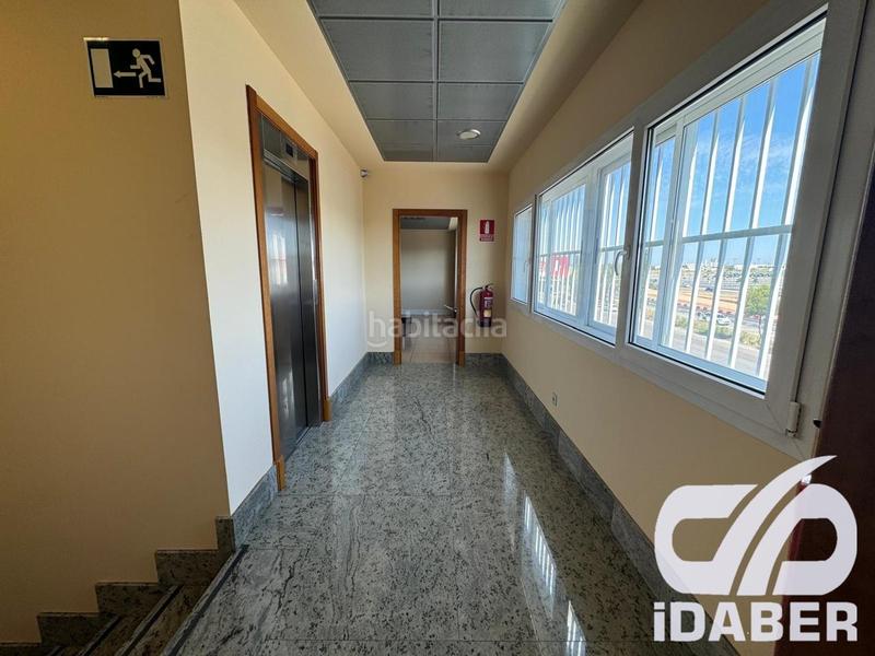 Foto dba95771-9700-42bb-8986-14e71ad91a84. Alquiler nave industrial alquiler edificio para oficinas en Illescas