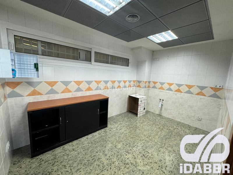 Foto 0a849ac1-b032-408d-a387-315e4769b773. Location bâtiment à usage industriel dans Estación-Cruz Roja Illescas