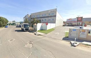 Industrial building in Estación-Cruz Roja