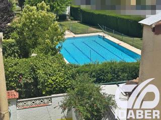 Casa adossada a Parque Manuel de Vega-Carretera de Ugena. Chalet adosado en illescas con terraza y piscina