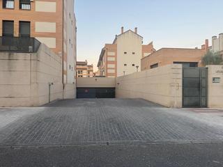 Posto auto in C/ jose lezama lima 2. Amplia plaza de garaje en señorio de illescas