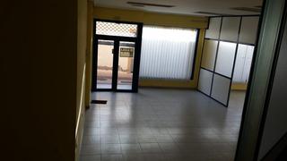 Location Local commercial  Parque greco. Alquiler de local de 87m2 en el centro de illescas