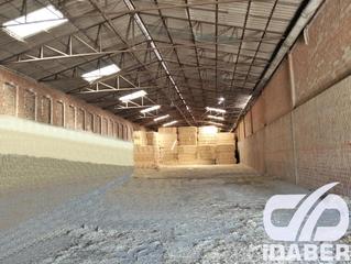 Miete Fabrikhalle in Cobeja. Nave industrial en cobeja con amplia explanada de aparcamiento