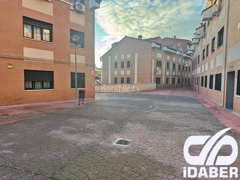 Foto 6d4c26e1-3bcc-4e83-b45f-f5fd7f3f3572. Appartamento con riscaldamento parcheggio in Yeles