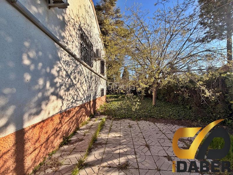 Foto 622c4169-15c5-4771-abbd-e085f579e204. Casa amb piscina a Yuncler