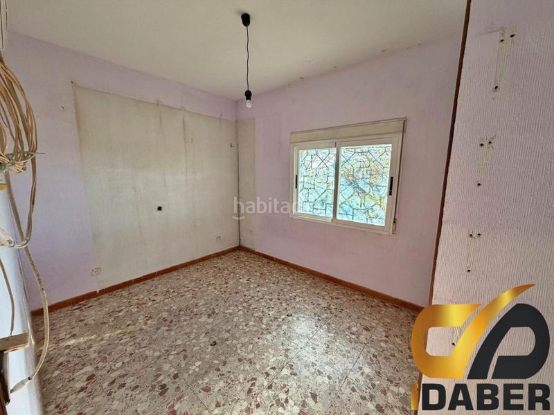 Foto cb2a5706-2c32-4212-abc0-96ba908fbd18. Casa amb piscina a Yuncler