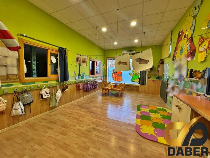 Foto 2f0a9237-a1d5-4aae-9ce9-f1061d763b4d. Edificio  completo local comercial y 3 viviendas en Carranque
