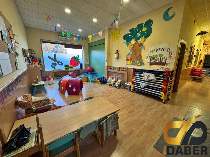 Foto 30479b3d-f0cb-4d43-950a-1c37a389ab05. Edificio  completo local comercial y 3 viviendas en Carranque