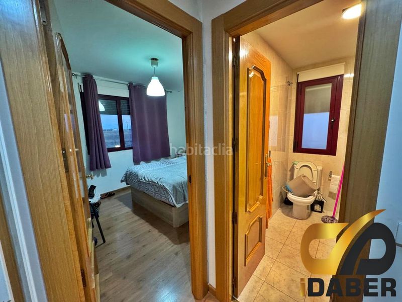 Foto 92c11f24-5c55-4240-bba9-a99bb6d9382f. Edificio  completo local comercial y 3 viviendas en Carranque