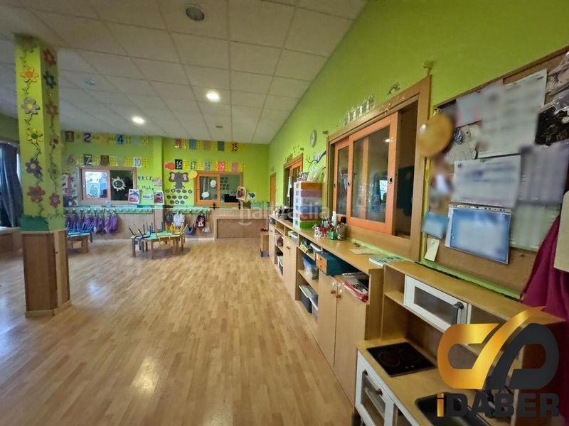 Foto c912af72-e059-4327-9c03-3fc50a098054. Edificio  completo local comercial y 3 viviendas en Carranque