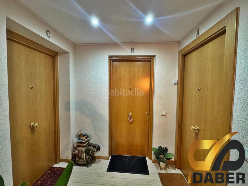 Foto eacb307e-7e9c-430b-a91c-39f942a2d60c. Edificio  completo local comercial y 3 viviendas en Carranque