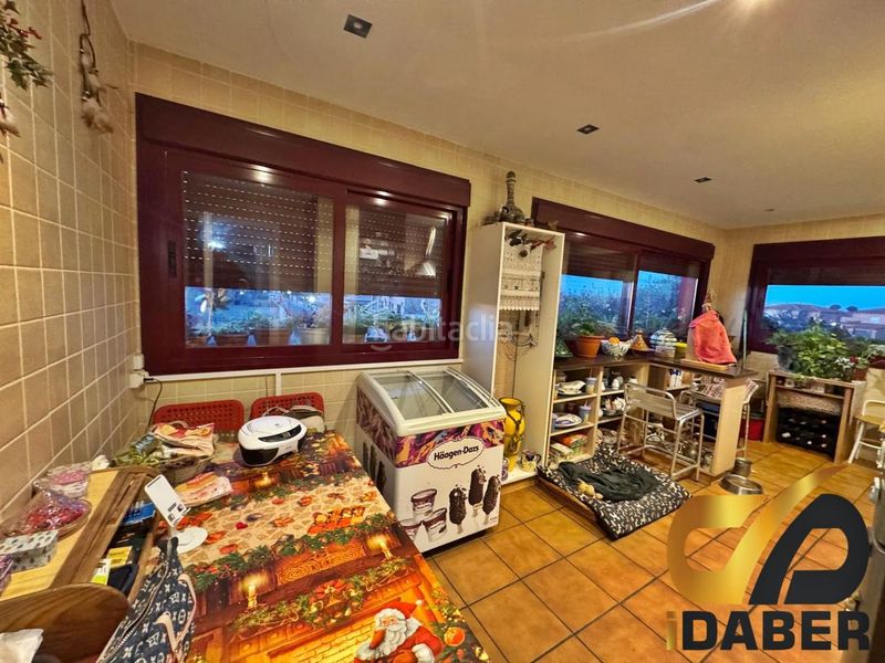 Foto f51427d7-0053-45ab-98e6-977ff19af522. Edificio  completo local comercial y 3 viviendas en Carranque