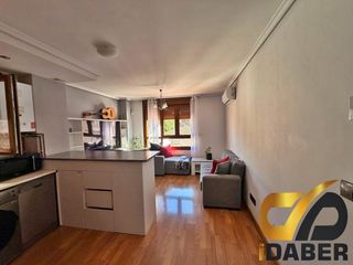 Planta baixa a Yeles. Piso céntrico con garaje de 2 dormitorios en yeles