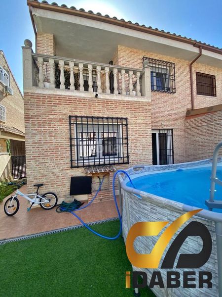 Foto a5a83066-a165-4af8-ba8b-c88d6a28d5f2. Casa amb calefacció a Yeles