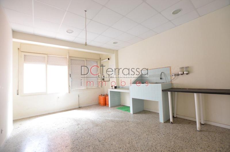 Foto 1c2461cd-20d3-4815-92d0-27ac4e439c60. Locale commerciale in Ca n'Aurell Terrassa