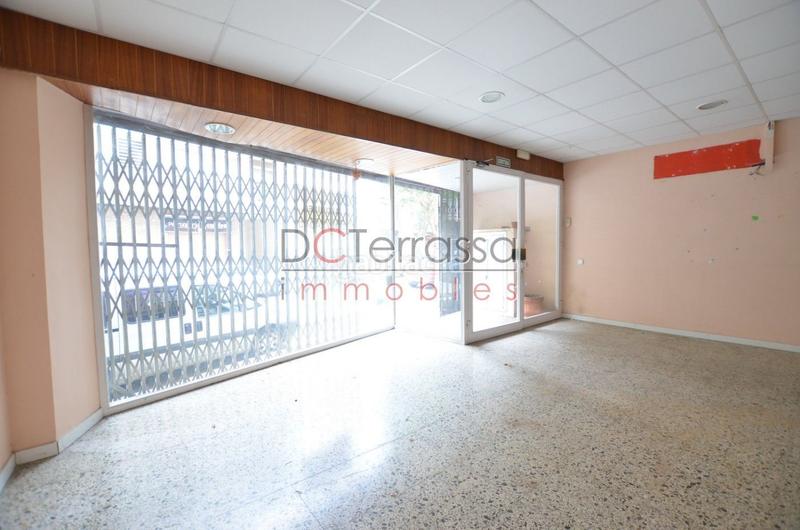 Foto 347936c5-1e2a-4fa1-ac85-c6608fca4ba8. Locale commerciale in Ca n'Aurell Terrassa