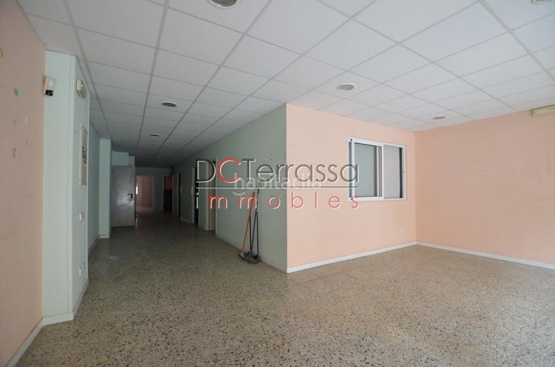 Foto 455fb1ce-57e9-4354-b454-0105951ed5e2. Locale commerciale in Ca n'Aurell Terrassa