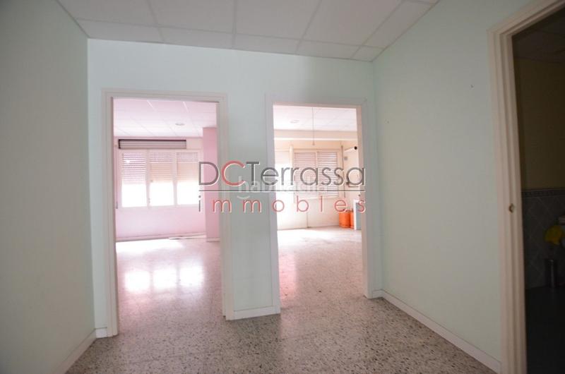 Foto 8d8c9aa8-b8da-48ea-aa0b-d7c8f238076c. Locale commerciale in Ca n'Aurell Terrassa