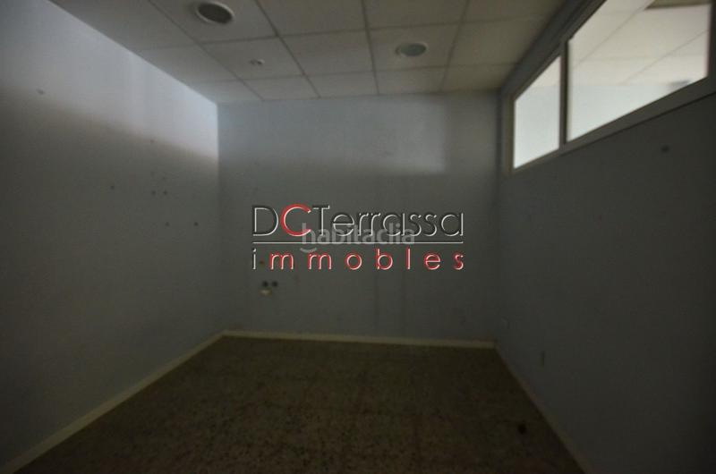 Foto adcb547d-425d-4054-9c58-cc912d5387d8. Locale commerciale in Ca n'Aurell Terrassa