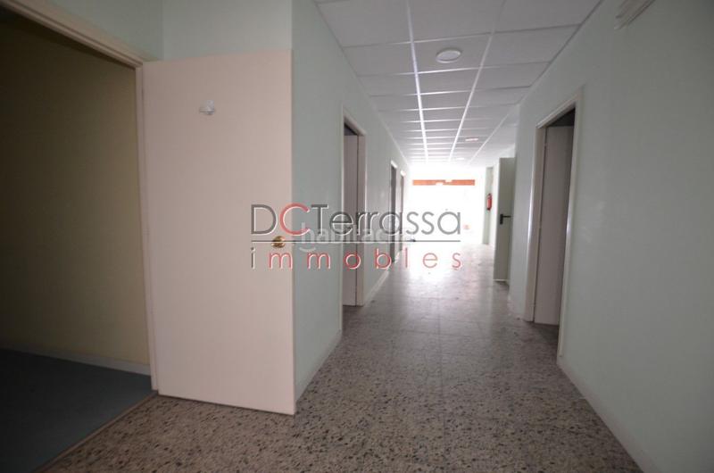 Foto e70b956b-a513-41ef-8dfb-0de850262329. Locale commerciale in Ca n'Aurell Terrassa