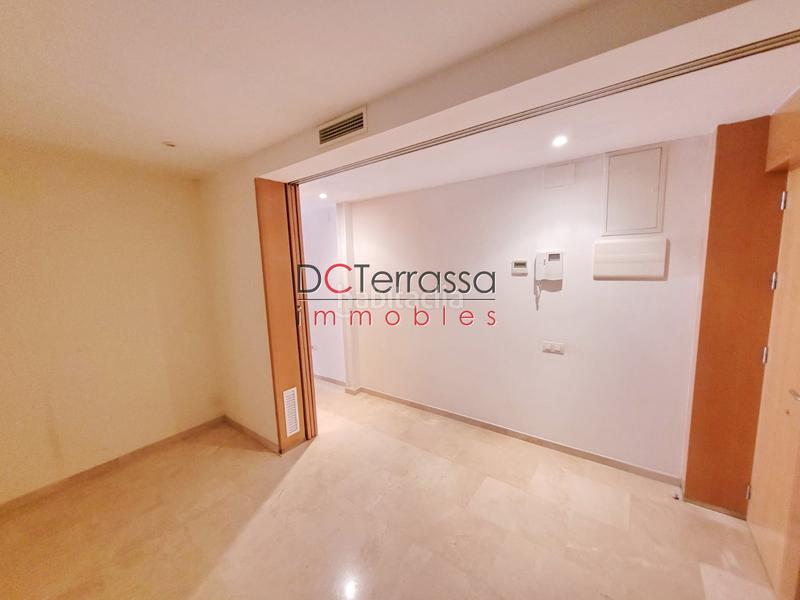 Foto 19db2c10-8243-4eaf-9ca7-dc0266d67e5a. Etagenwohnung mit heizung in Barri del Centre Terrassa