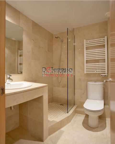 Foto 72bcab7b-9814-4475-90be-f3642880d13f. Etagenwohnung mit heizung in Barri del Centre Terrassa