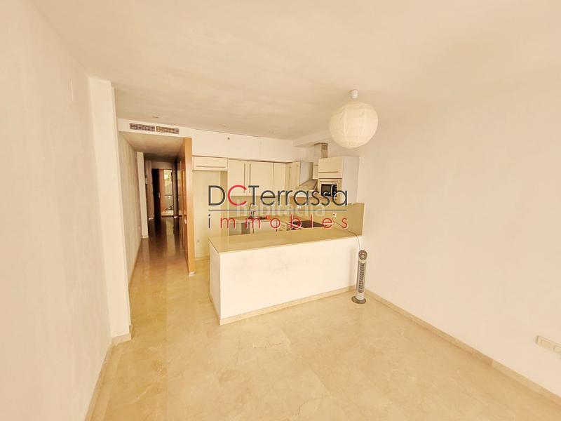 Foto 76144859-1134-4416-8ea9-18e7b98b8677. Etagenwohnung mit heizung in Barri del Centre Terrassa