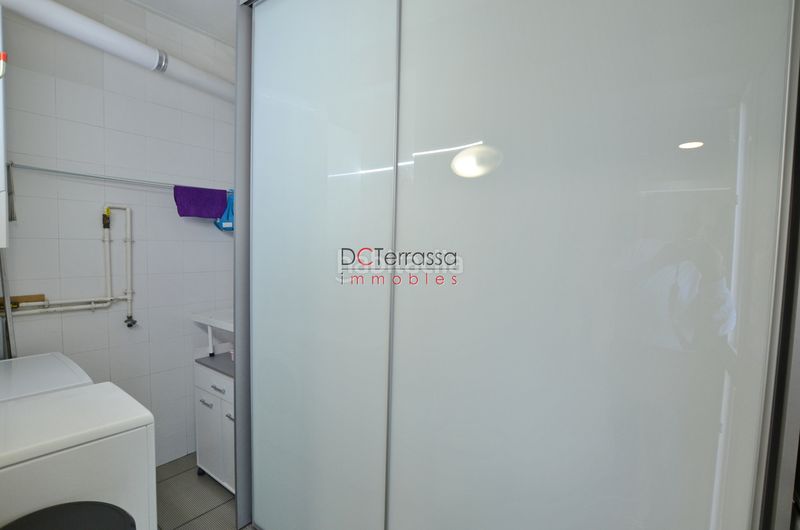 Foto 010a50bb-8142-439d-8b3a-bbe48d4801c5. Pis amb calefacció aparcament a Mercat Rubí