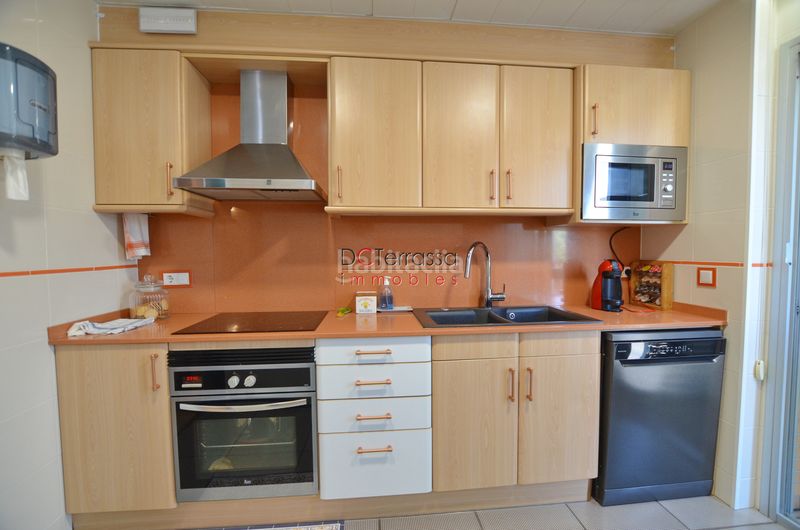 Foto 1993d78f-af01-4fd6-952b-e5f9cd1c0a79. Pis amb calefacció aparcament a Mercat Rubí