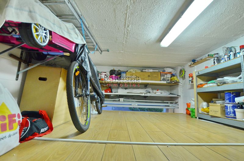 Foto 54228676-6d8a-458b-89ef-0926375dd4f9. Pis amb calefacció aparcament a Mercat Rubí