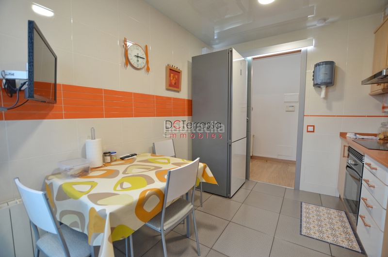 Foto 99e45539-35e5-4fc1-bd70-4a1b7f217f23. Pis amb calefacció aparcament a Mercat Rubí