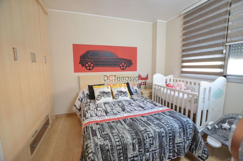 Foto 9cbff9ff-b1df-4b7d-9d96-f39d8406355b. Pis amb calefacció aparcament a Mercat Rubí