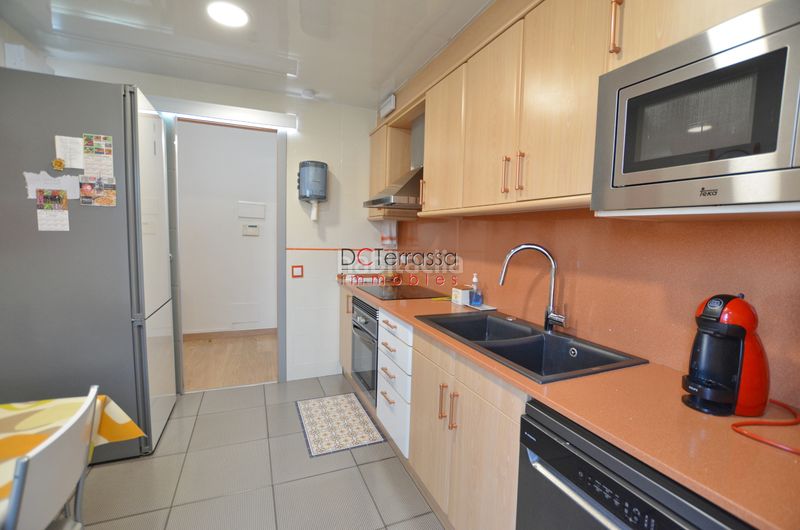 Foto c17f4e21-faf7-4573-adda-6fed699651f2. Pis amb calefacció aparcament a Mercat Rubí