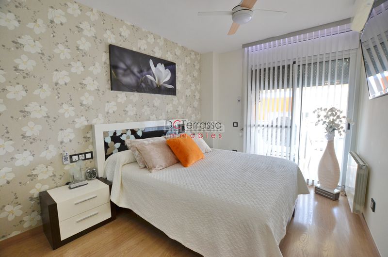 Foto f0832373-45d0-4fab-81a1-e699c9661ca2. Pis amb calefacció aparcament a Mercat Rubí