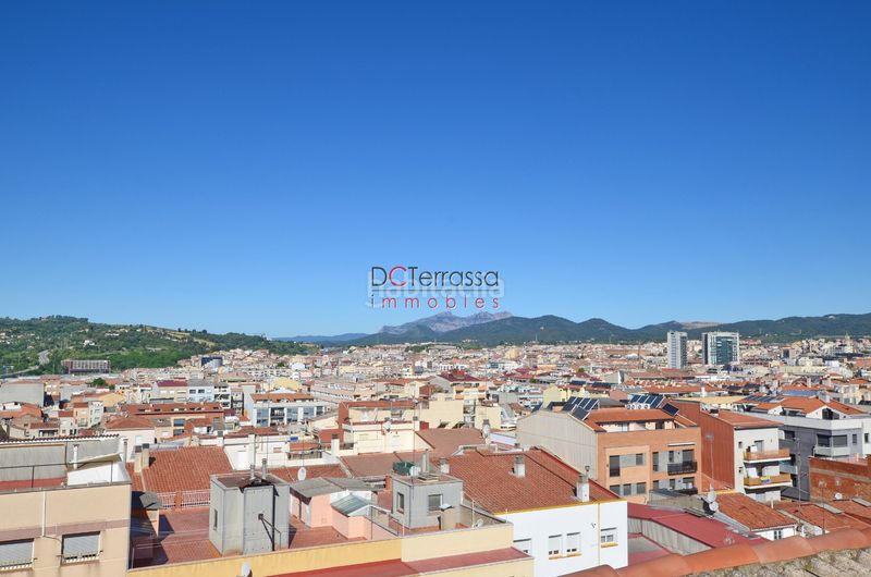 Foto 0363028e-9b23-4750-9e09-61e9c99155d7. Àtic amb calefacció a Can Palet Terrassa
