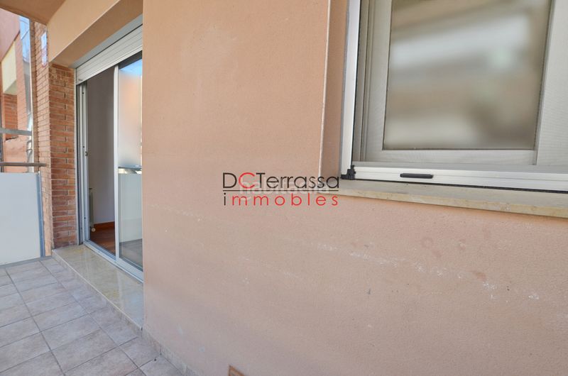 Foto a8503a7d-d693-47eb-9994-42c756ca8552. Pis amb calefacció aparcament a Vallparadís - Antic Poble de Sant Pere Terrassa