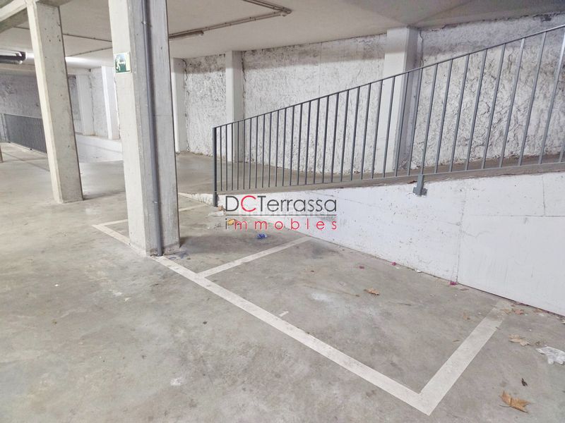 Foto a5410ff4-0ab2-4de2-8d1f-ded926b91ee7. Pis amb aparcament a Cementiri Vell Terrassa