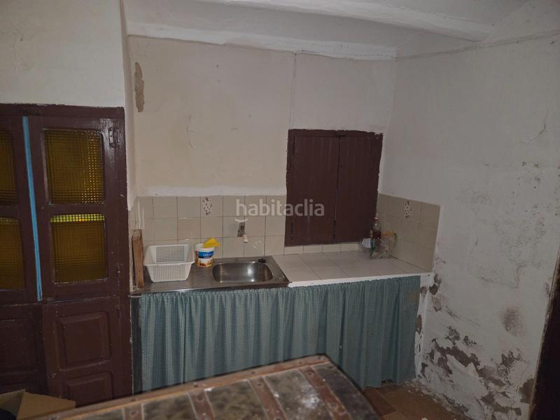 Foto 1e8a1a72-5b2f-42aa-9437-acf490353a6b. Casa a calle barranco 19a a Alfambra