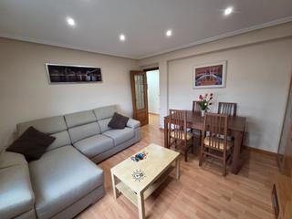 Pis en Calle mlaga 1. Piso 3 habitaciones en ensanche