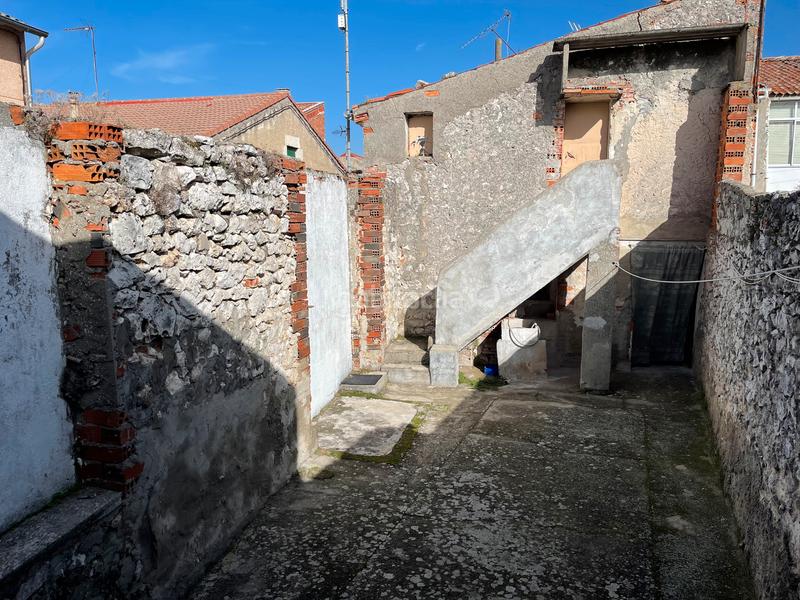 Foto 09d280f8-a455-4c7c-ad3c-71ac68b669d5. Casa bifamiliare con parcheggio in Parrilla (La)