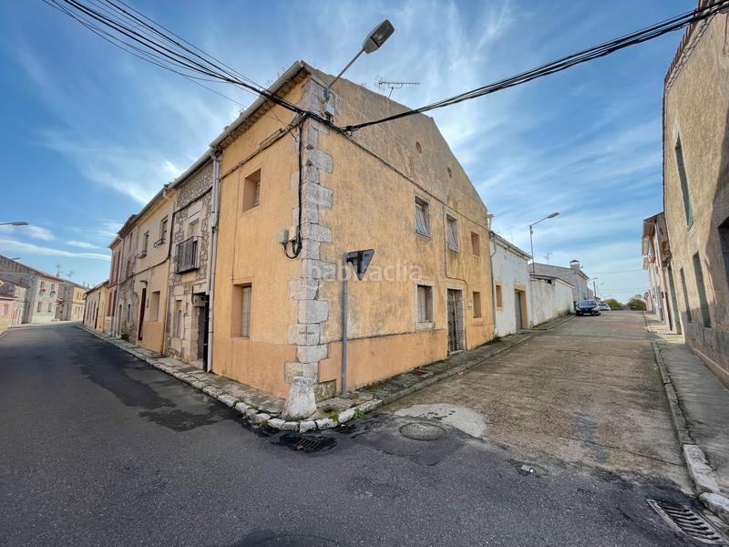 Foto 6c972c5a-b04a-4e65-96ac-e5688e2d9397. Casa bifamiliare con parcheggio in Parrilla (La)