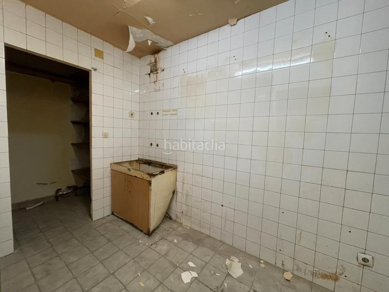 Foto 90b9ebad-73ac-415e-a6c0-5eacb00d55d9. Locale commerciale in calle celtas cortos 14 in Delicias Valladolid