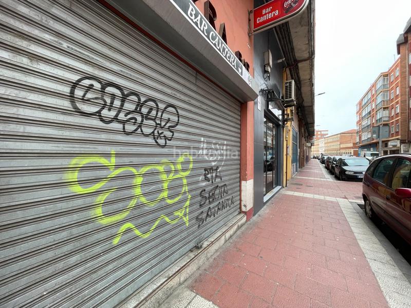 Foto acc47c2d-6591-41ae-a19d-e208afada9ff. Locale commerciale in calle celtas cortos 14 in Delicias Valladolid