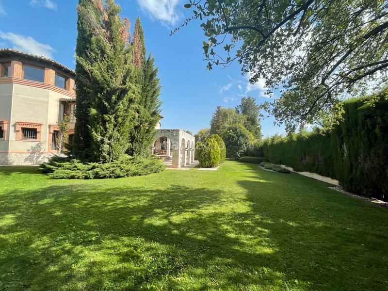 Foto d4873e0e-eb53-43f6-8bc2-8542047bdbb2. Chalet chalé exclusivo en Extrarradio Valladolid