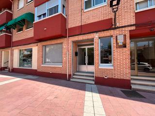 Location Local commercial à Plaza miguel delibes 3