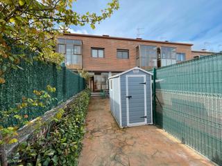 Reihenhaus in Calle manantiales 3